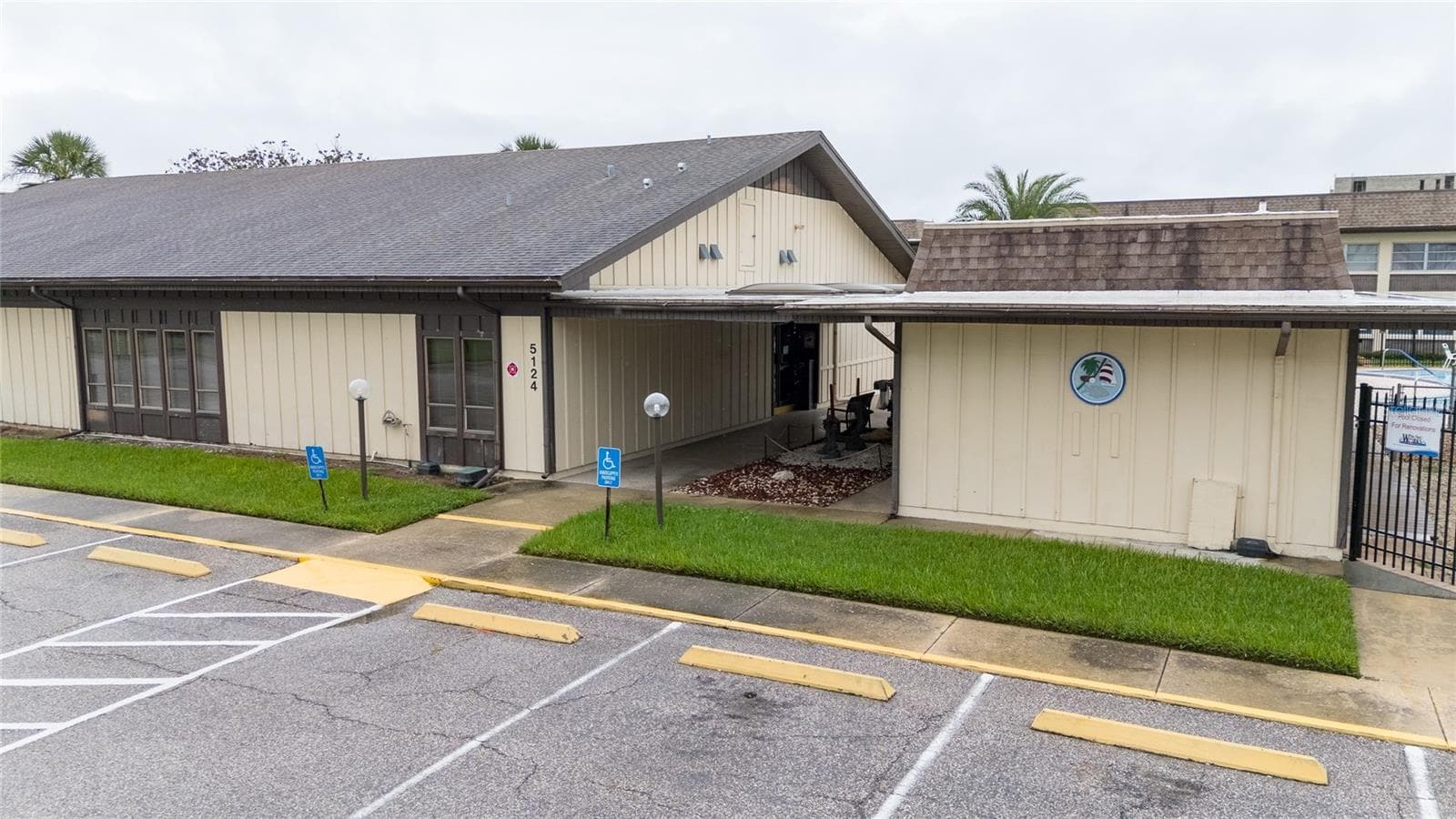 Condominium at 4712 MARINE PKWY #105, NEW PORT RICHEY, photo 20 of 24