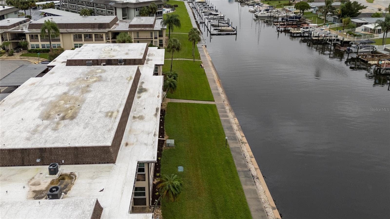 Condominium at 4712 MARINE PKWY #105, NEW PORT RICHEY, photo 23 of 24