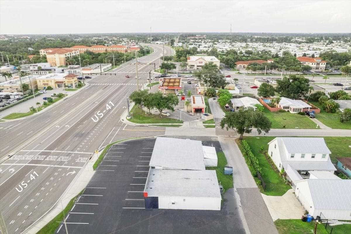 Mixed Use at 201 US HIGHWAY 41 BYP S, VENICE, photo 3 of 41