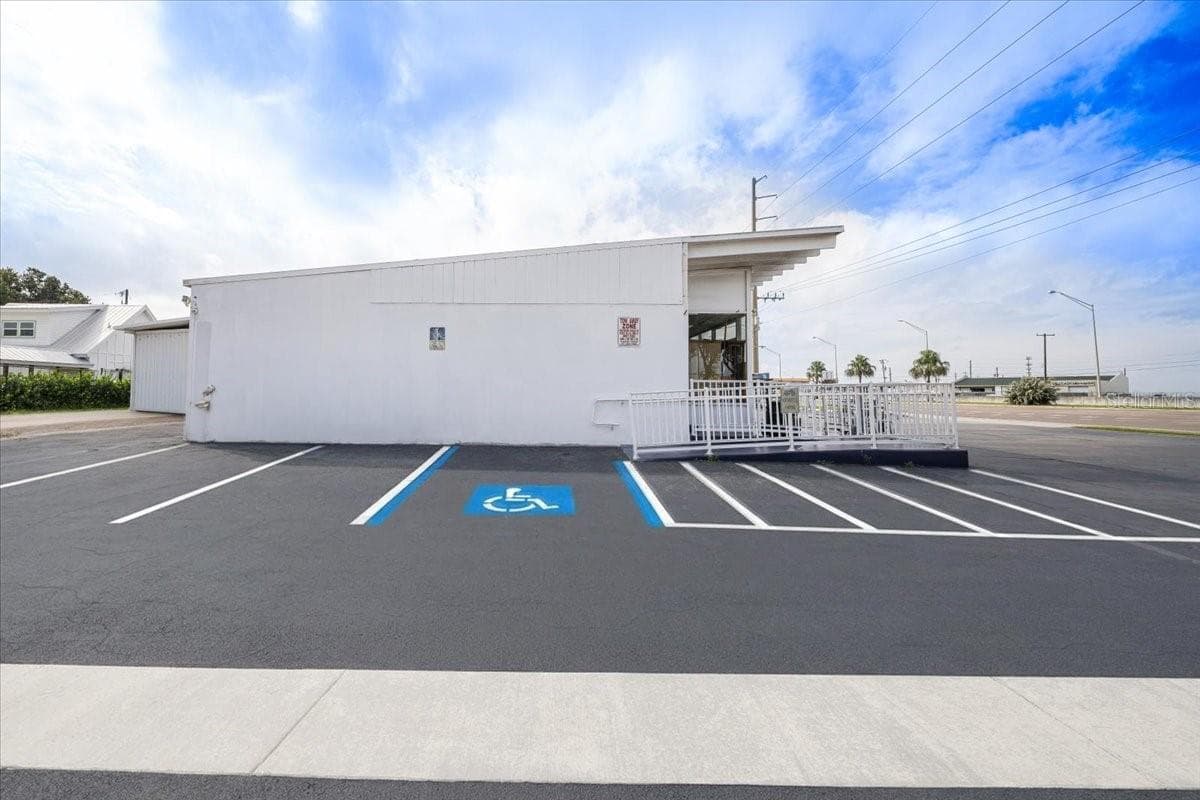 Mixed Use at 201 US HIGHWAY 41 BYP S, VENICE, photo 33 of 41