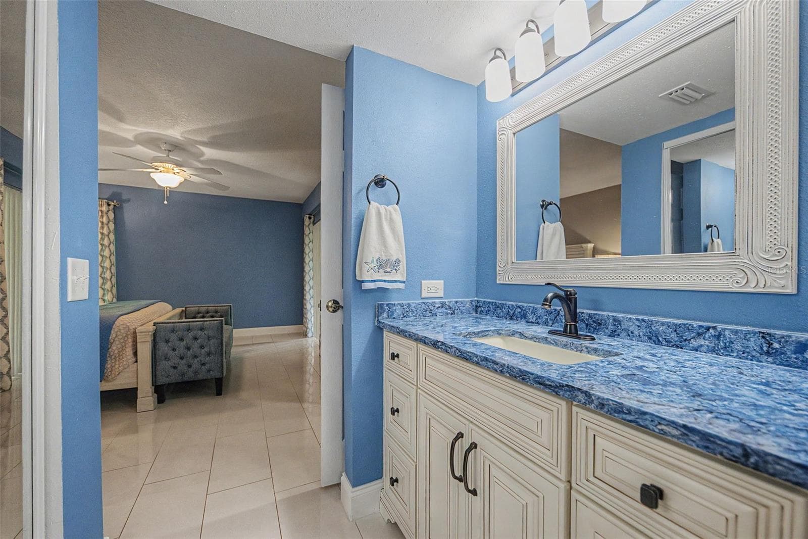 Primary Suite - 1801 E LAKE RD #1D, PALM HARBOR