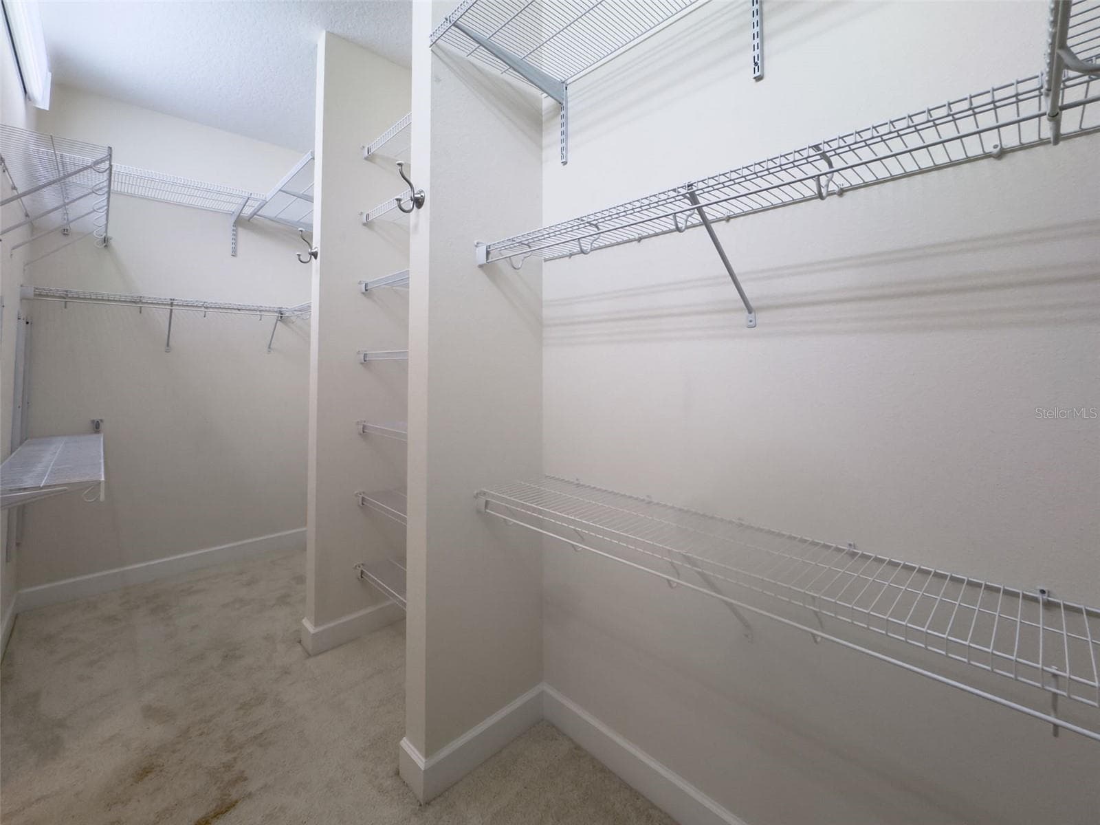 Single Family Residence at 1076 GARDENSHIRE LN, DELAND, photo 27 of 51