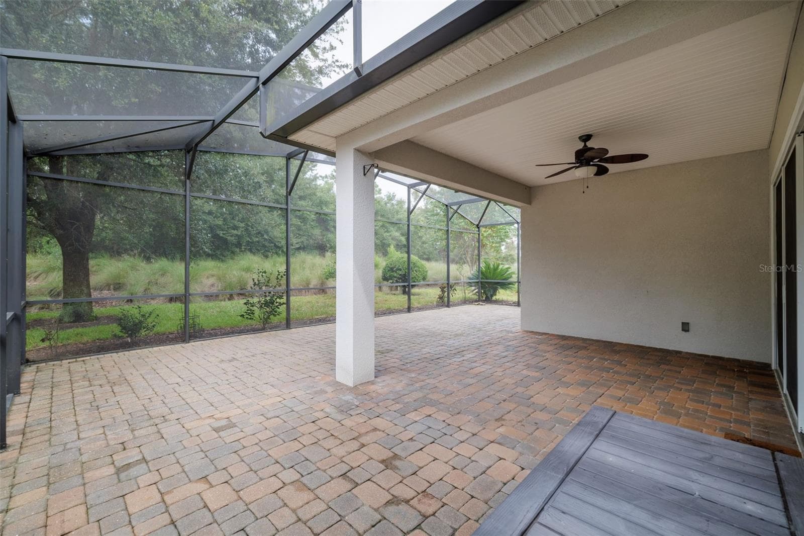 Huge screened Lanai - 1076 GARDENSHIRE LN, DELAND
