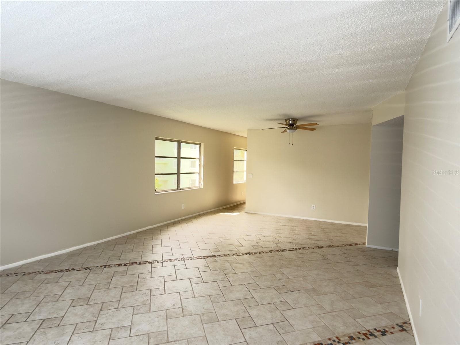 Gather for cards, conversation and good company - 2378 ECUADORIAN WAY #22, CLEARWATER