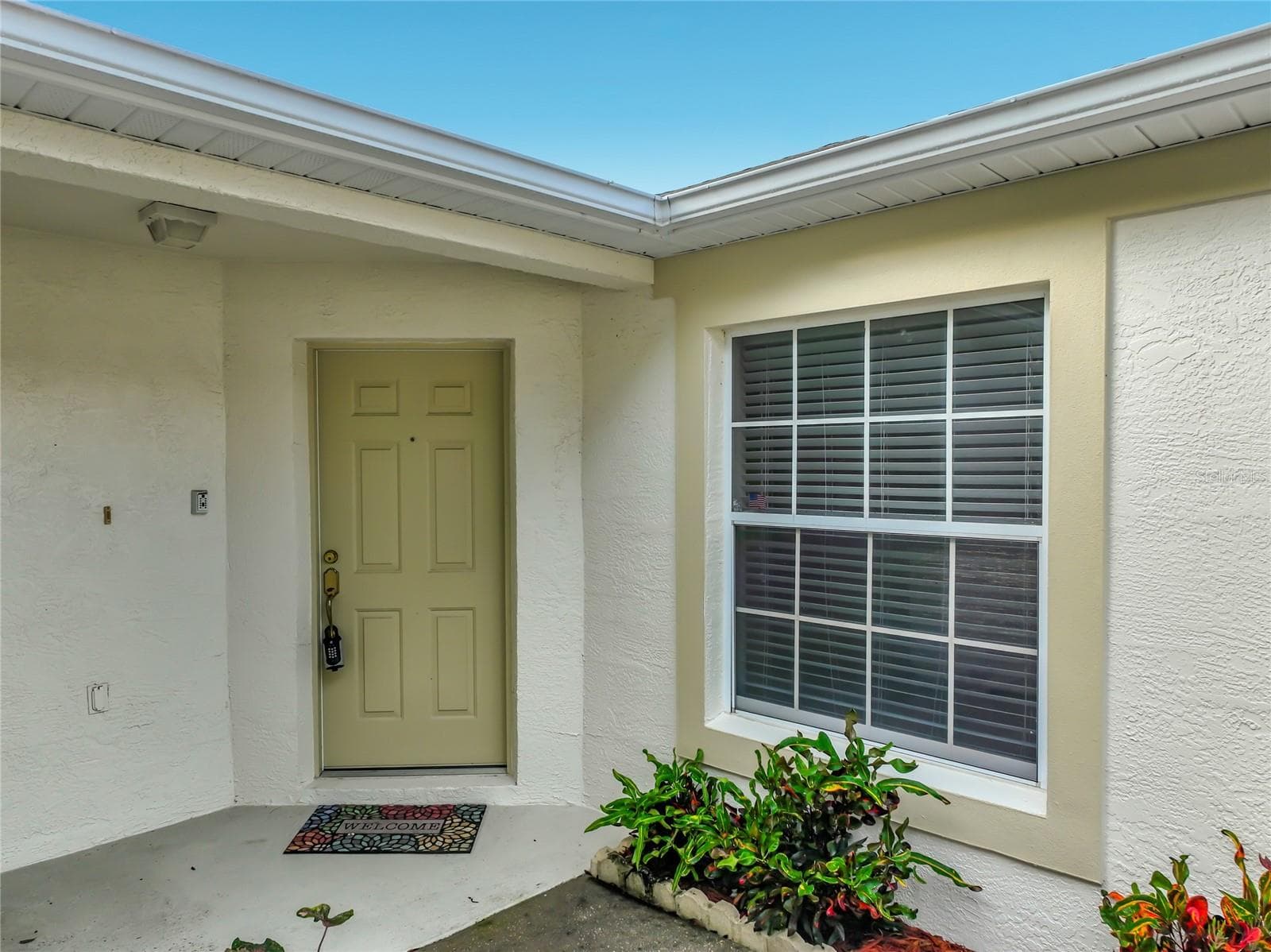 Front entry - 2038 BRAXTON ST, CLERMONT