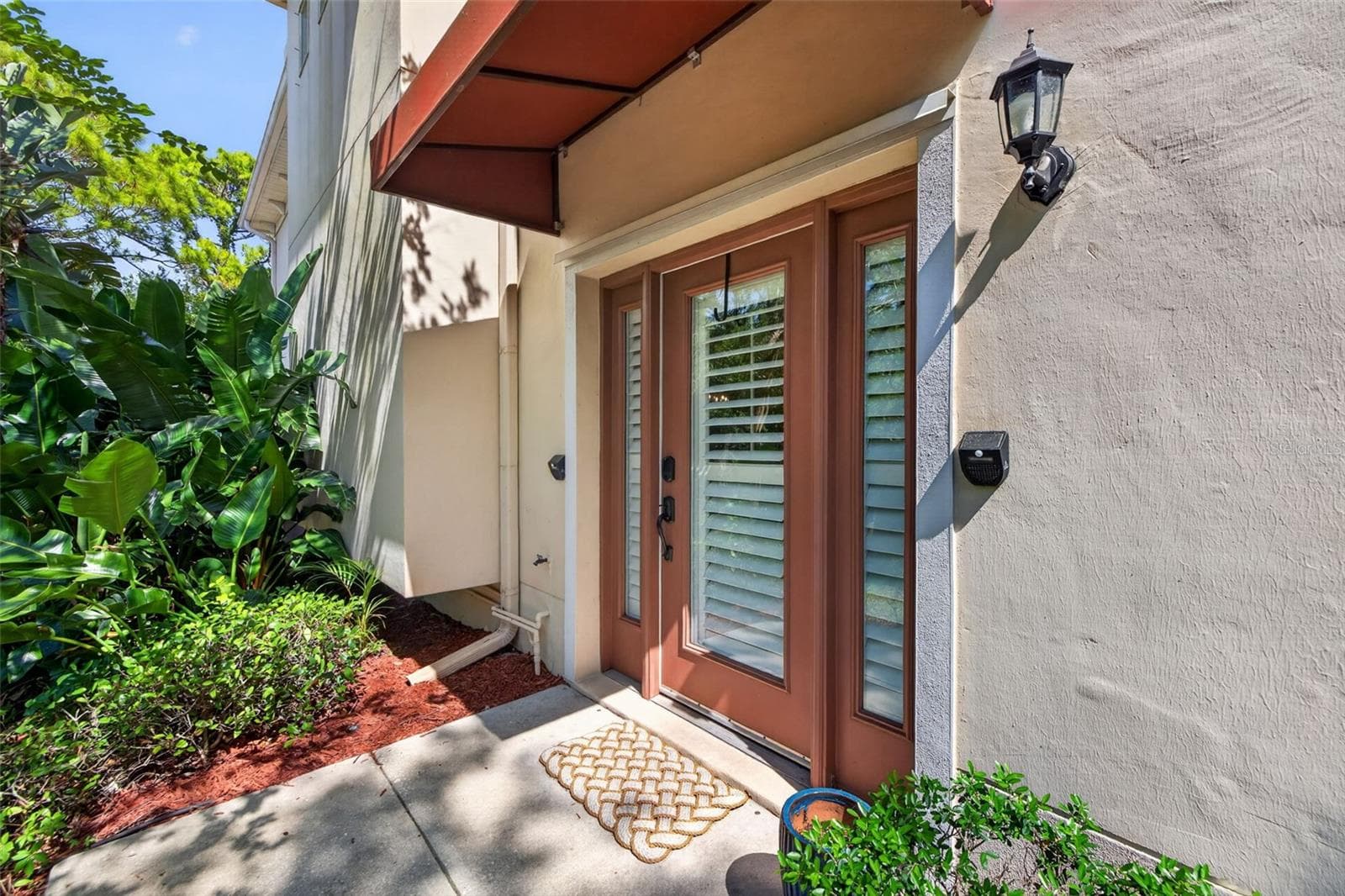 Townhouse at 252 VALENCIA CIR, ST PETERSBURG, photo 5 of 51
