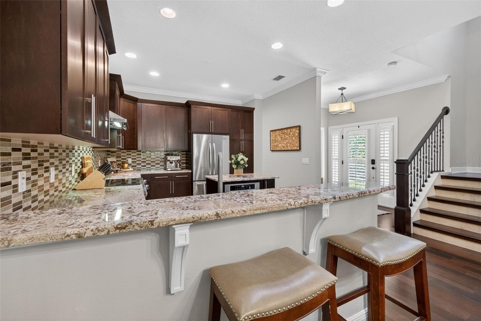 Townhouse at 252 VALENCIA CIR, ST PETERSBURG, photo 8 of 51