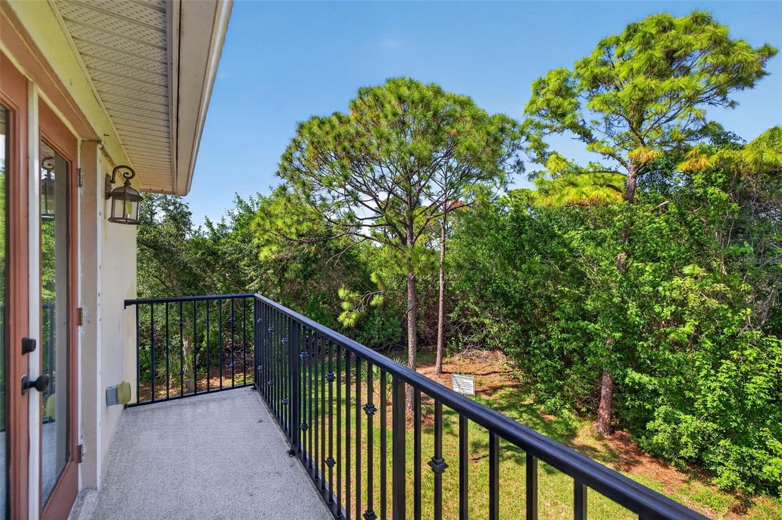 Balcony off of the primay - 252 VALENCIA CIR, ST PETERSBURG