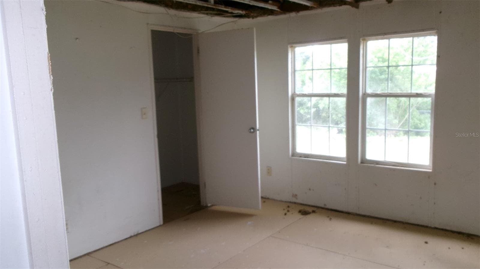 Manufactured Home at 15532 MANGO DR, PUNTA GORDA, photo 11 of 23