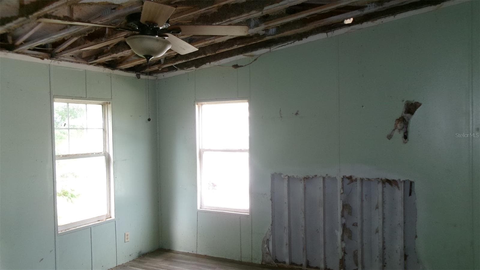 Manufactured Home at 15532 MANGO DR, PUNTA GORDA, photo 12 of 23