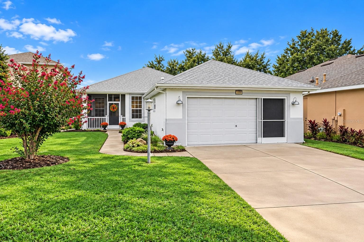 Single Family Residence at 3300 SARATOGA DR, TAVARES, photo 2 of 42
