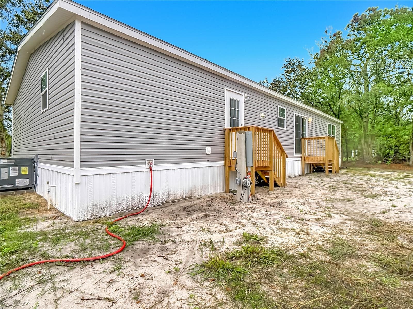 Manufactured Home at 9717 MOORE RD, LAKELAND, photo 28 of 44