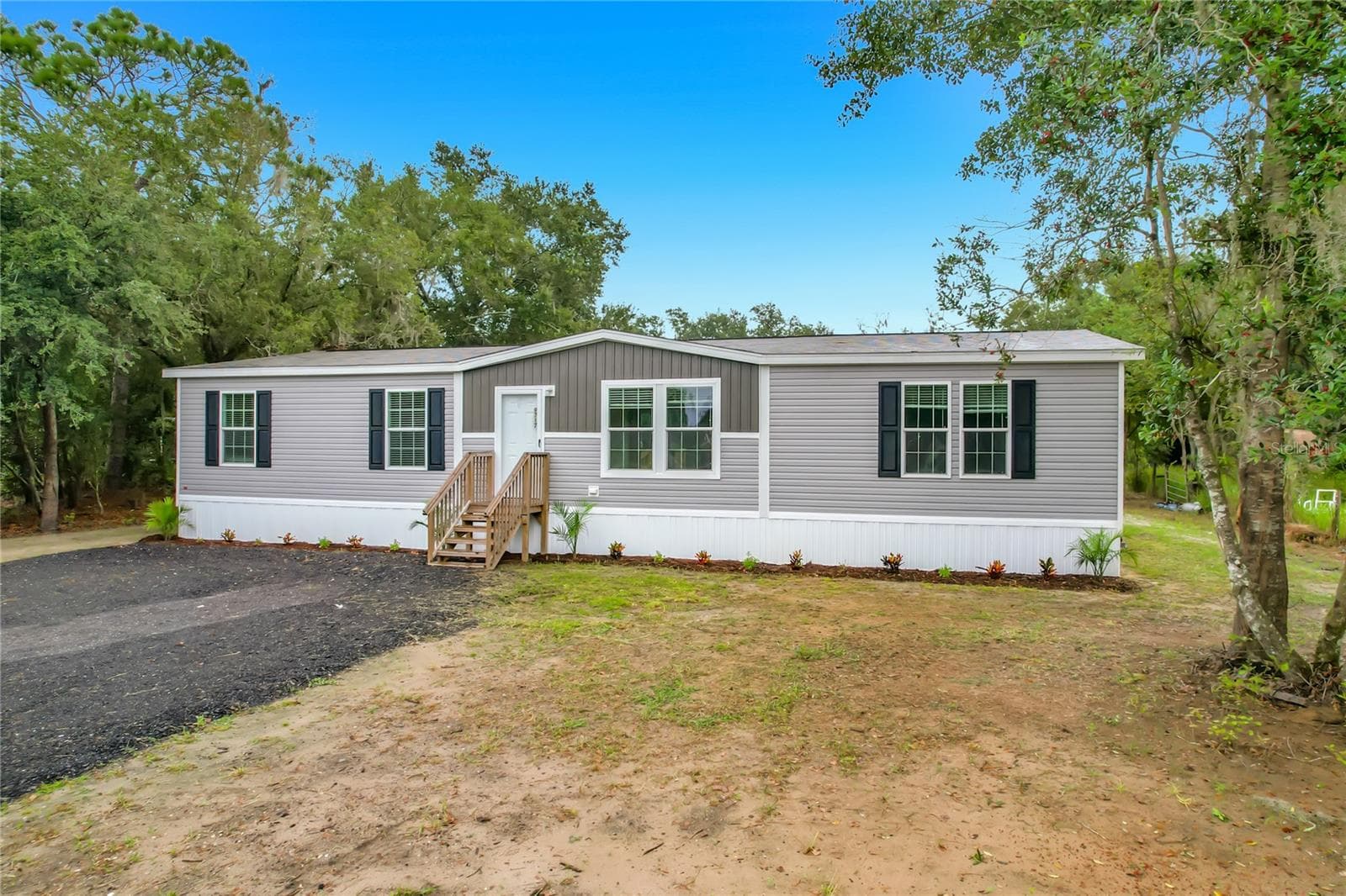 Manufactured Home at 9717 MOORE RD, LAKELAND, photo 43 of 44