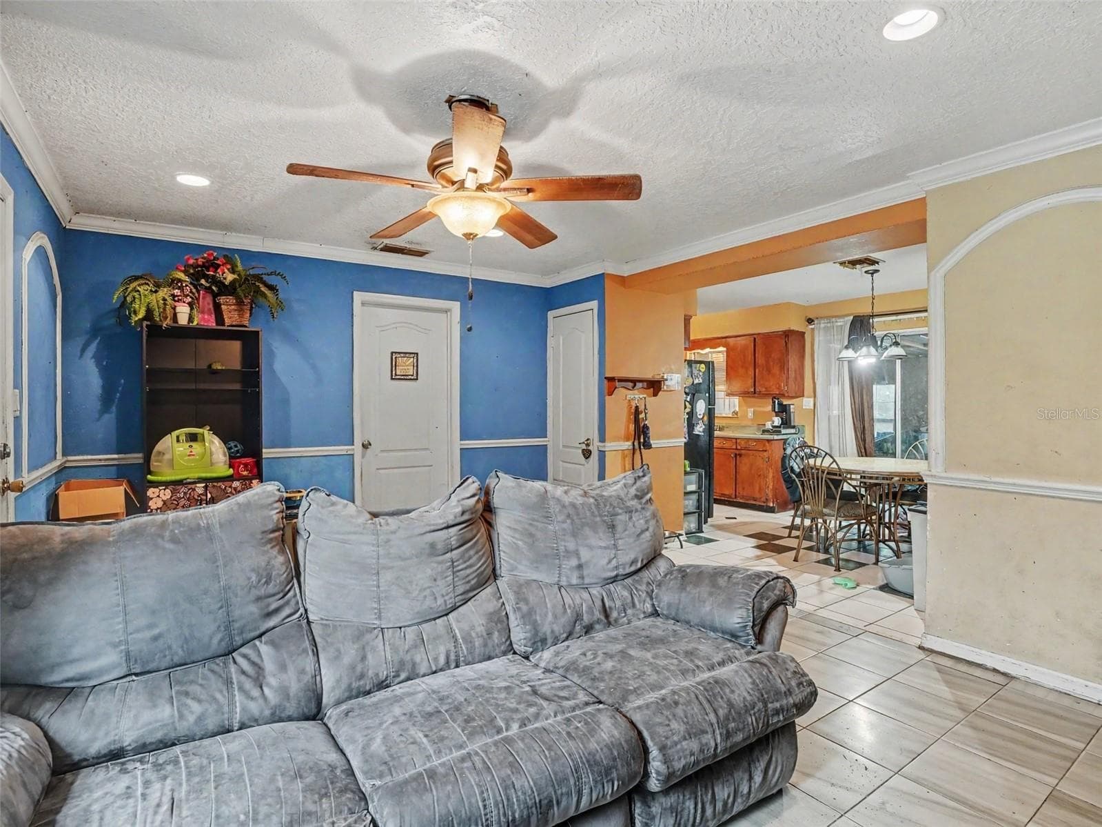 Single Family Residence at 2205 N HIAWASEE RD, ORLANDO, photo 7 of 31