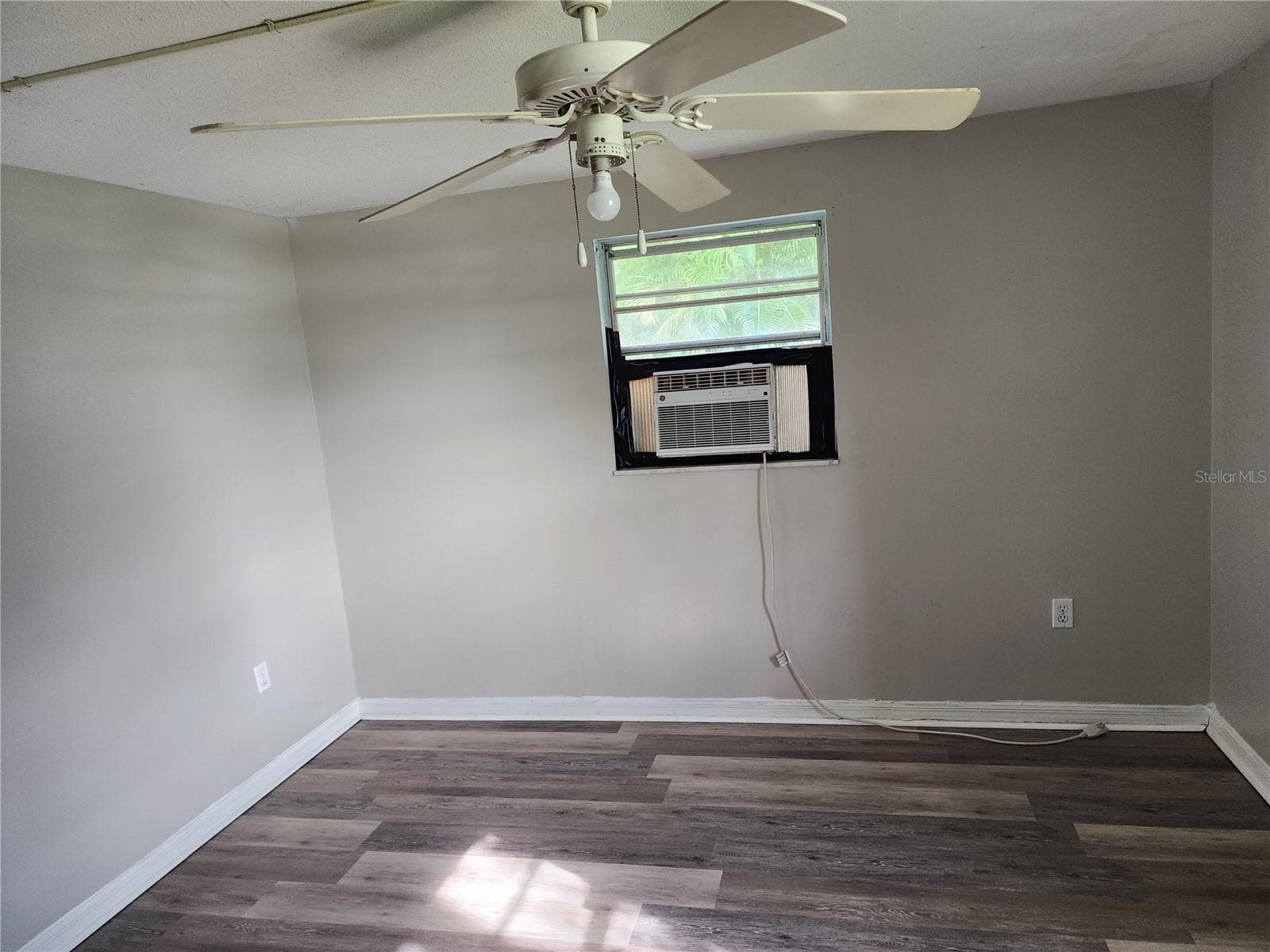 Single Family Residence at 20294 ANDOVER AVE, PORT CHARLOTTE, photo 17 of 20