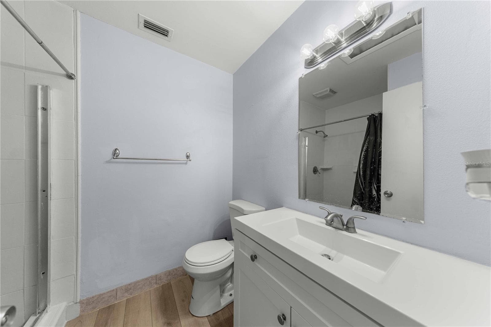 PRIMARY BATHROOM 1 - 1413 SE 36TH AVE, OCALA