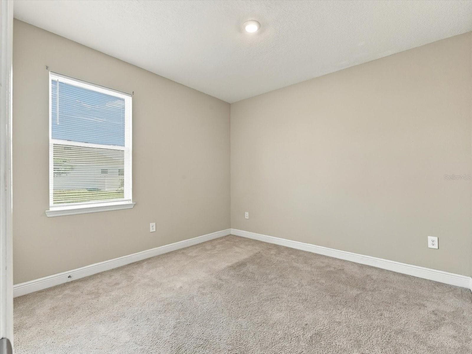Single Family Residence at 17758 CANTARINA CV, LAKEWOOD RANCH, photo 32 of 51