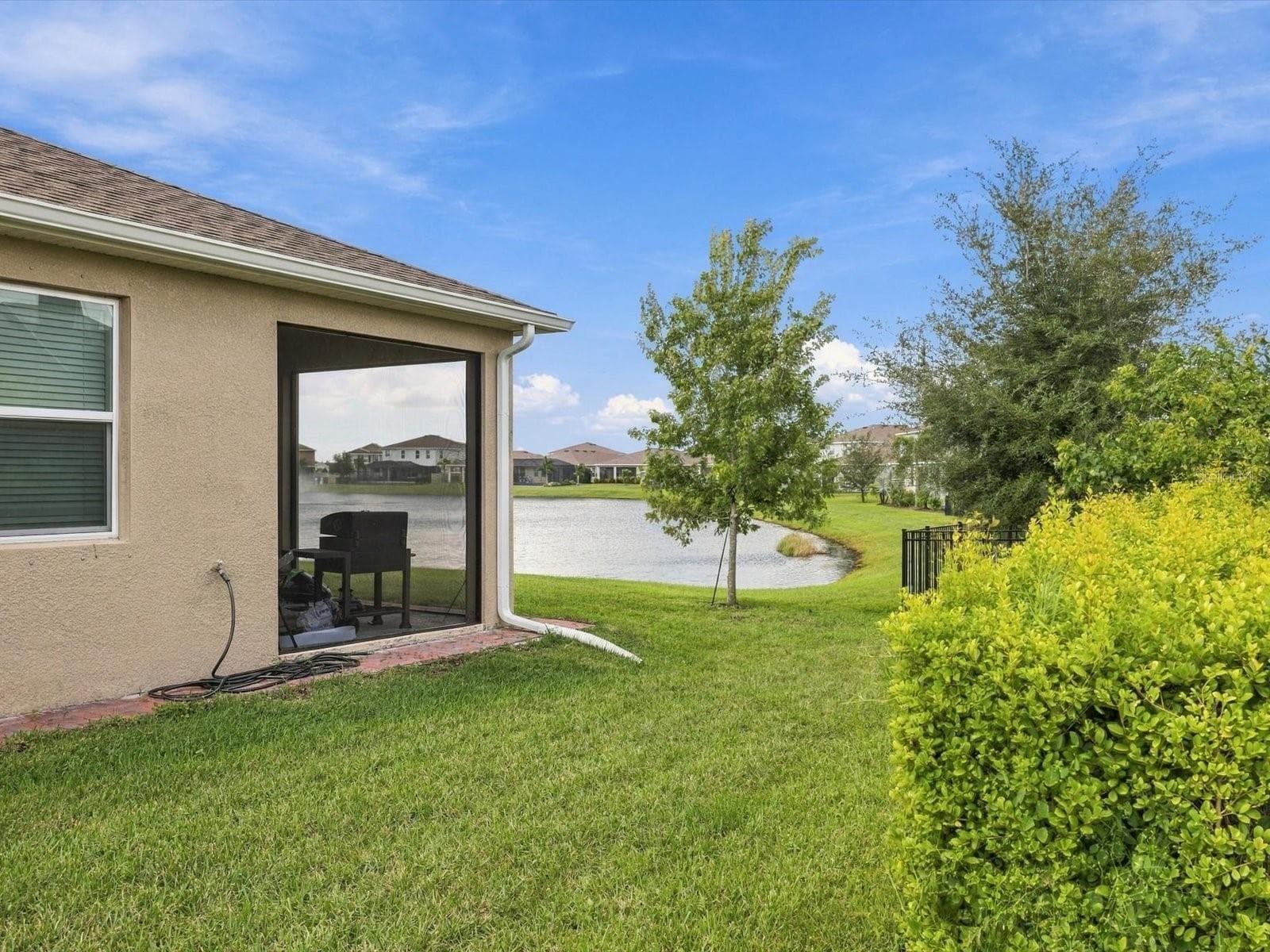 Single Family Residence at 17758 CANTARINA CV, LAKEWOOD RANCH, photo 36 of 51
