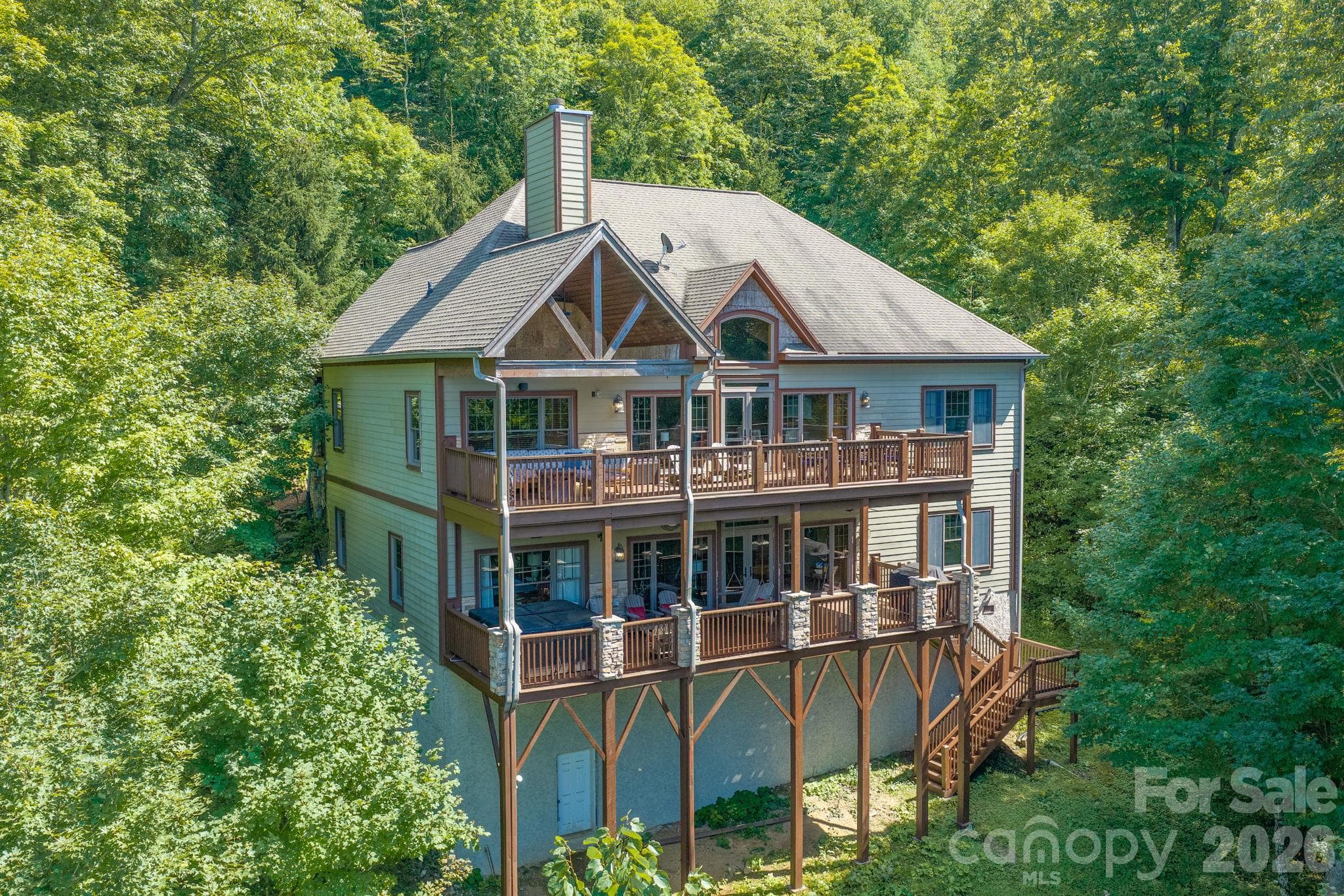 Single Family Residence at 1226 Grouse Moor Drive, Sugar Mountain, photo 4 of 50