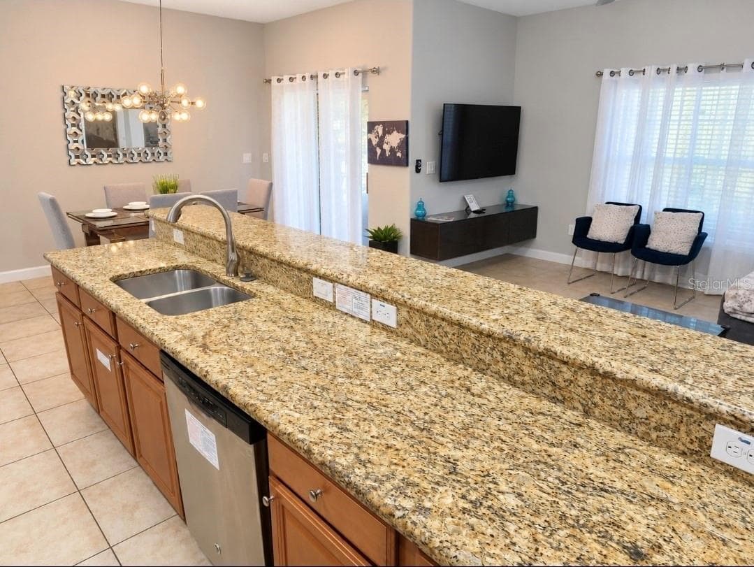 Townhouse at 8961 BISMARCK PALM RD, KISSIMMEE, photo 2 of 20