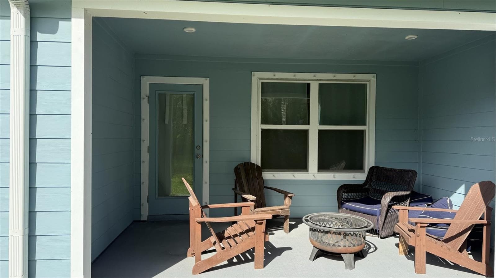 Townhouse at 11398 SPECTACLED DR, NEW PORT RICHEY, photo 2 of 30