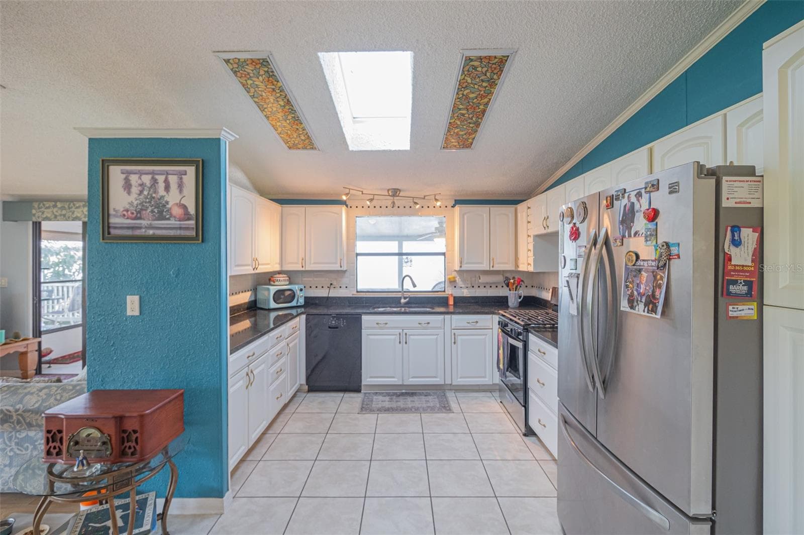 Kitchen - 25007 BELLEVUE, LEESBURG
