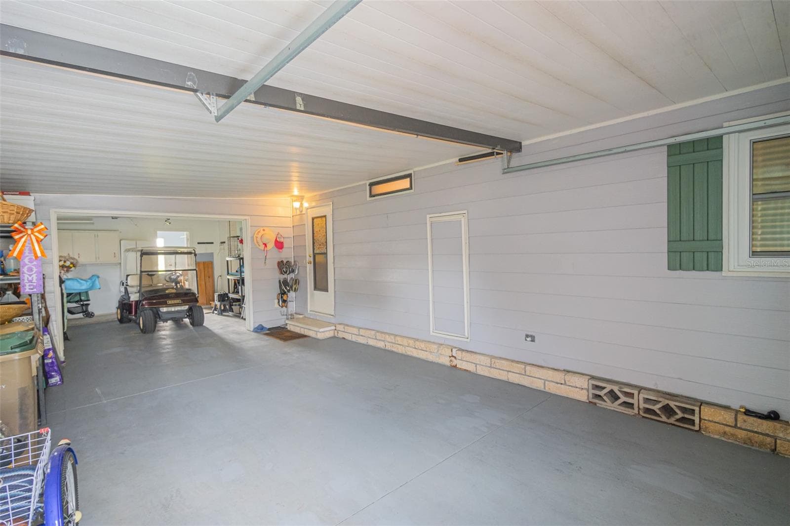 Garage - 25007 BELLEVUE, LEESBURG