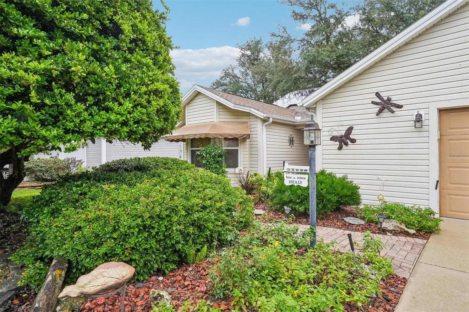 Single Family Residence at 460 LOMA PASEO DR, THE VILLAGES, photo 4 of 42