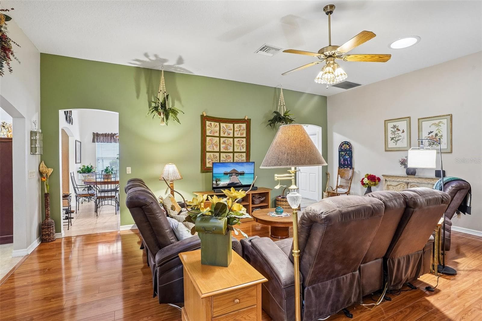 Living Room - 460 LOMA PASEO DR, THE VILLAGES