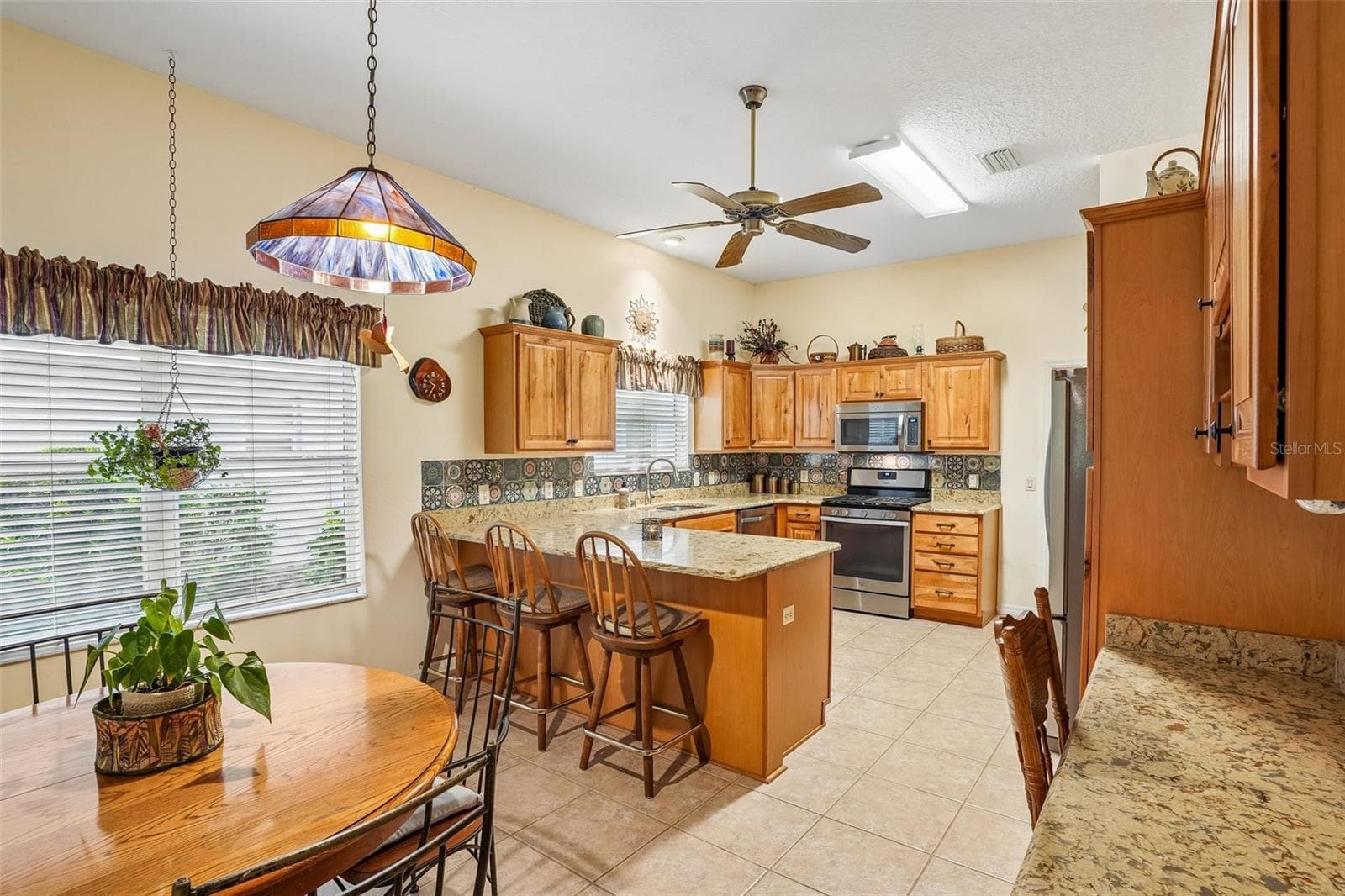 Kitchen - 460 LOMA PASEO DR, THE VILLAGES