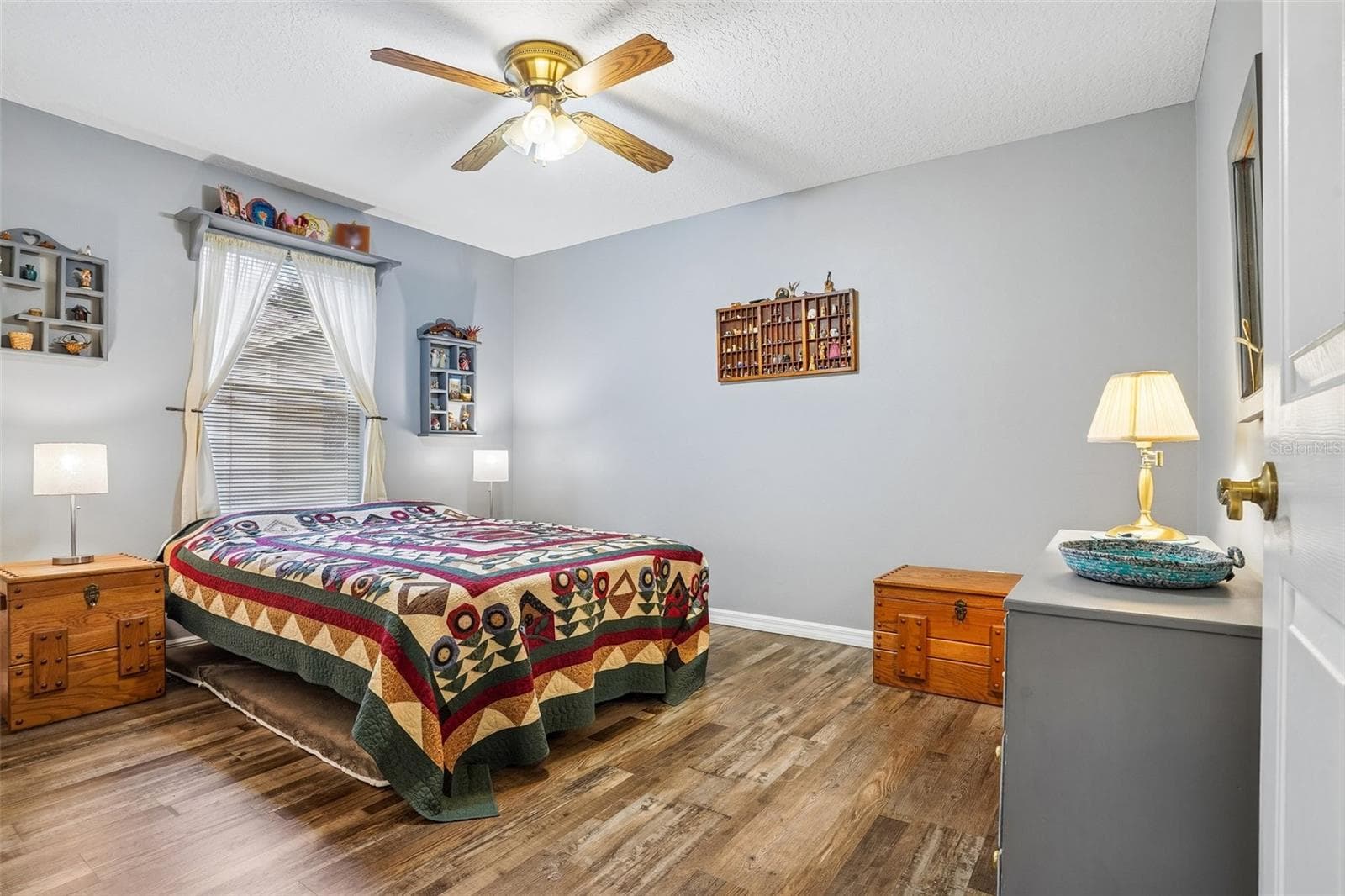 Guest Bedroom - 460 LOMA PASEO DR, THE VILLAGES