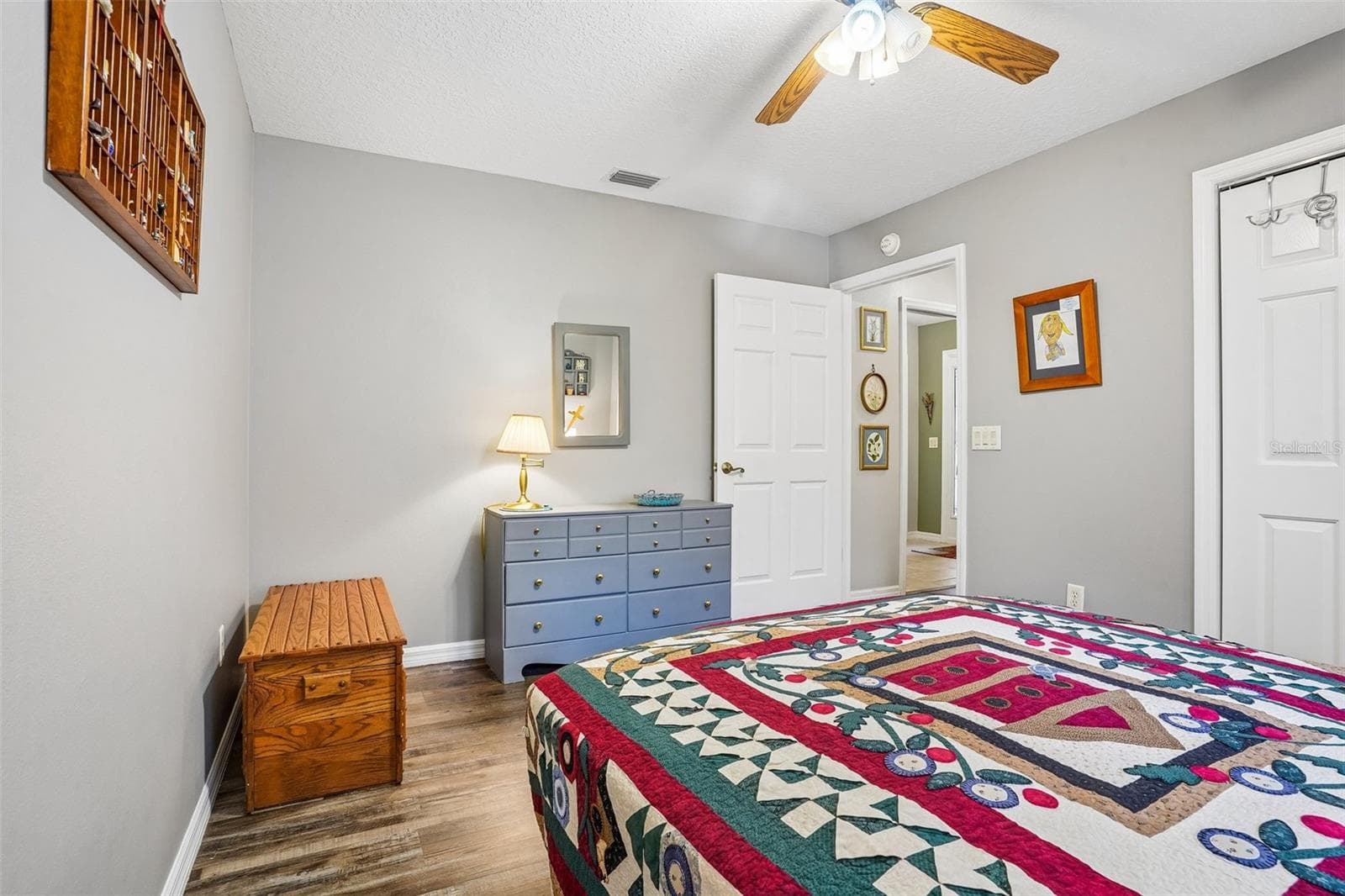 Guest Bedroom - 460 LOMA PASEO DR, THE VILLAGES