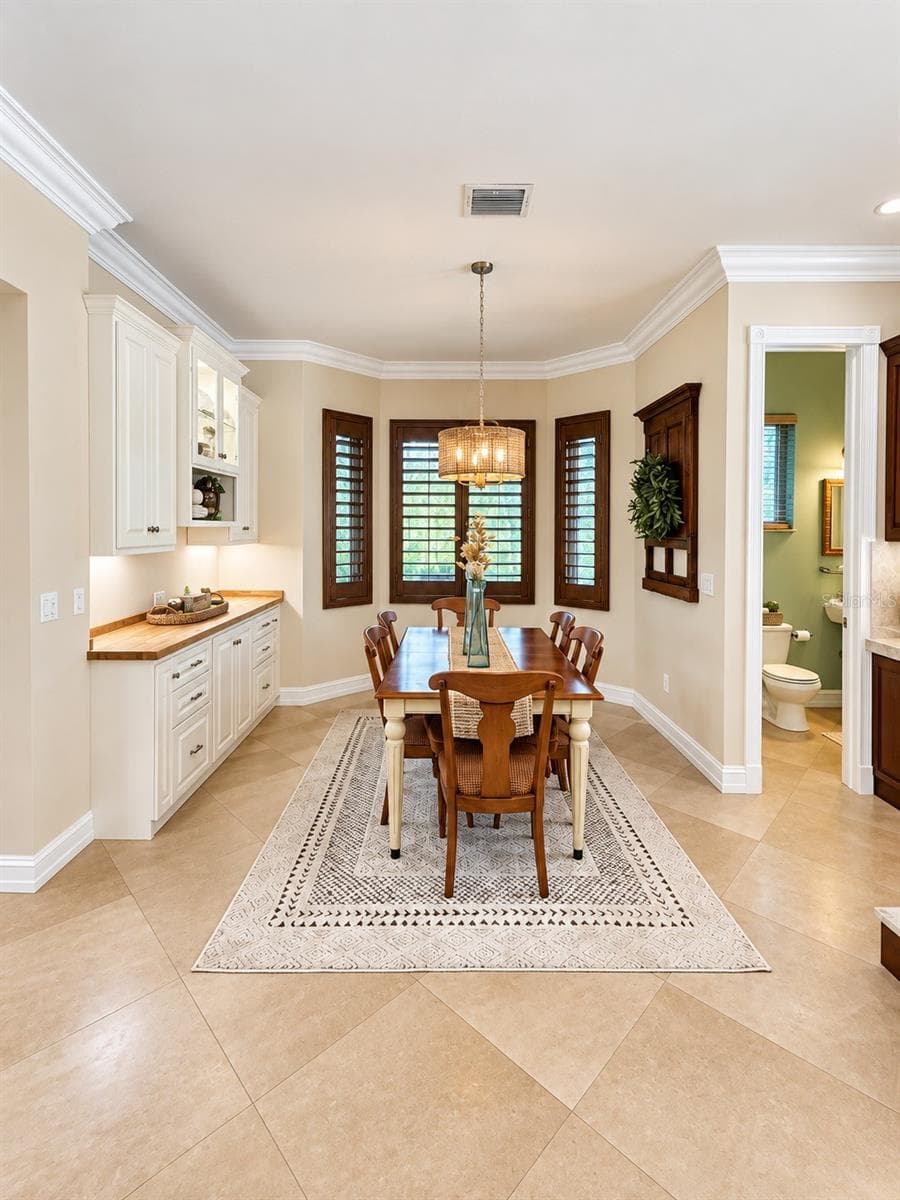 Eat in Kitchen - 3800 SW 137TH AVE, MIRAMAR