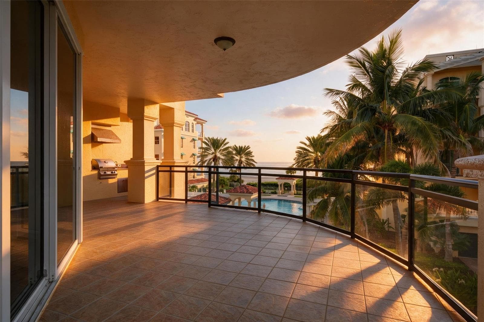 Condominium at 2151 GULF OF MEXICO DR #4, LONGBOAT KEY, photo 44 of 97