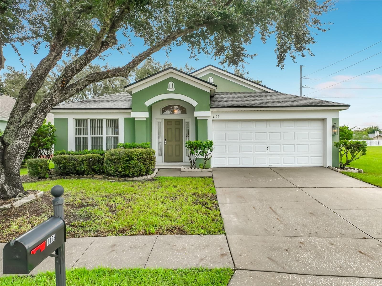 1199 SNUG HARBOR DR