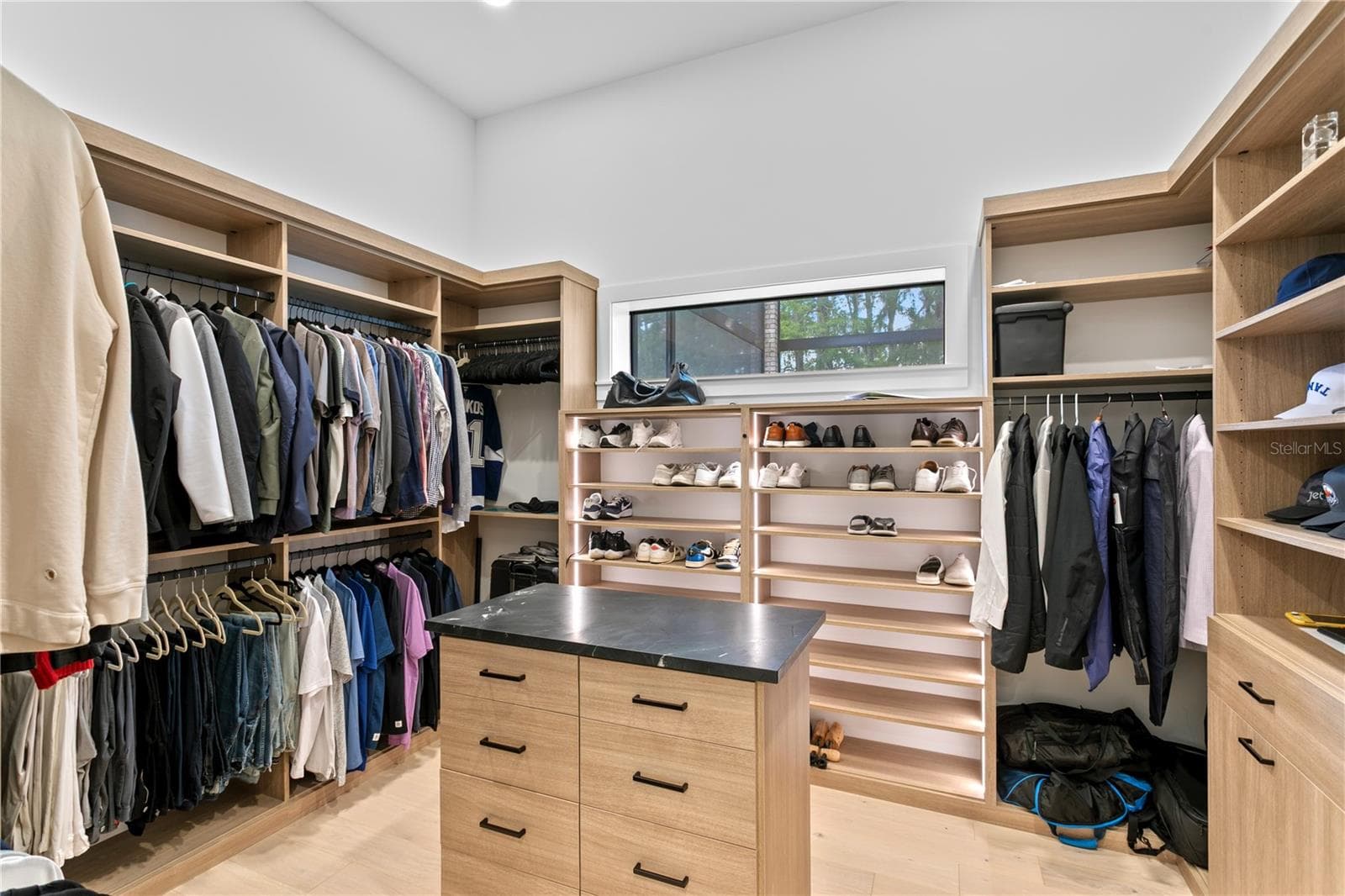 Primary Closet - 803 GUISANDO DE AVILA, TAMPA