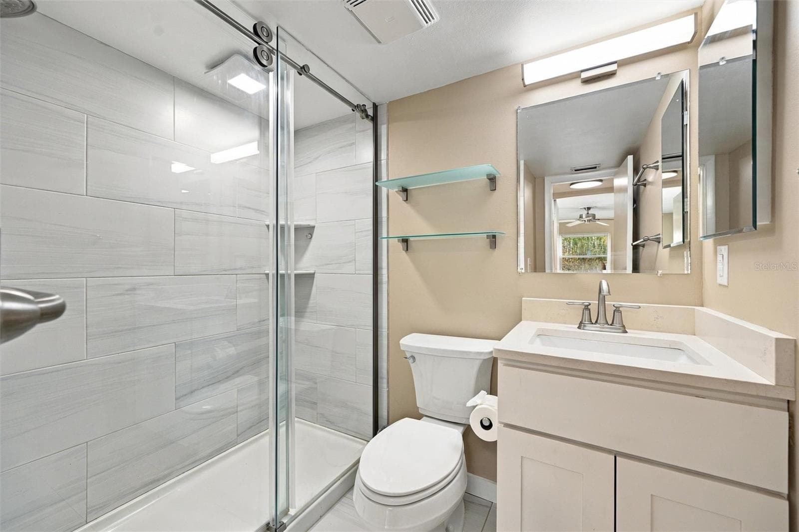 Condominium at 3265 BENEVA RD #104, SARASOTA, photo 16 of 39