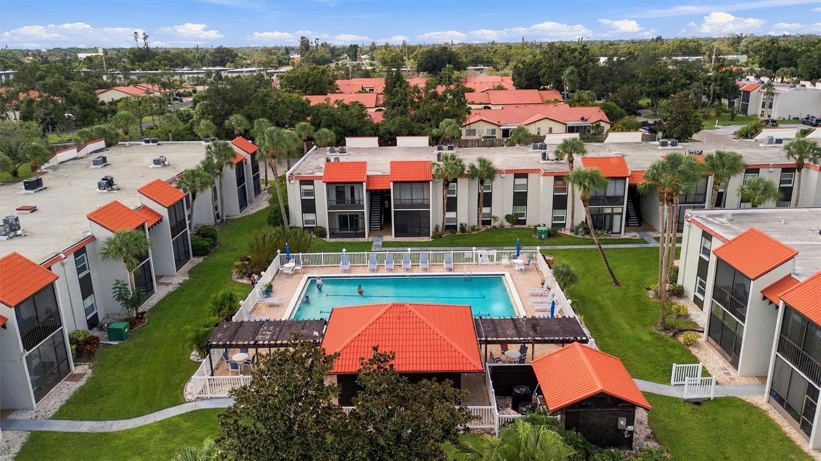 Condominium at 3265 BENEVA RD #104, SARASOTA, photo 27 of 39