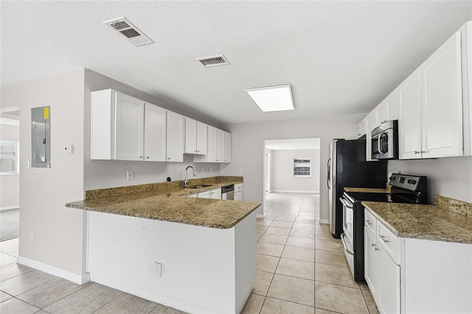 Single Family Residence at 2903 E 97TH AVE, TAMPA, photo 6 of 22