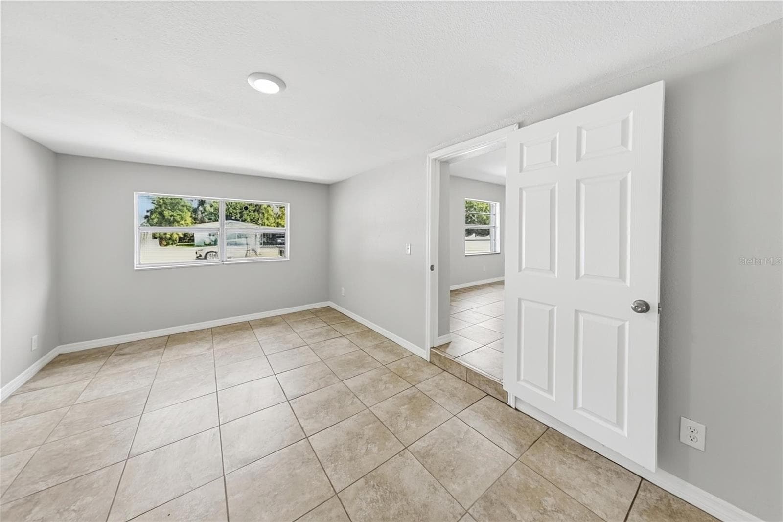 Single Family Residence at 2903 E 97TH AVE, TAMPA, photo 8 of 22