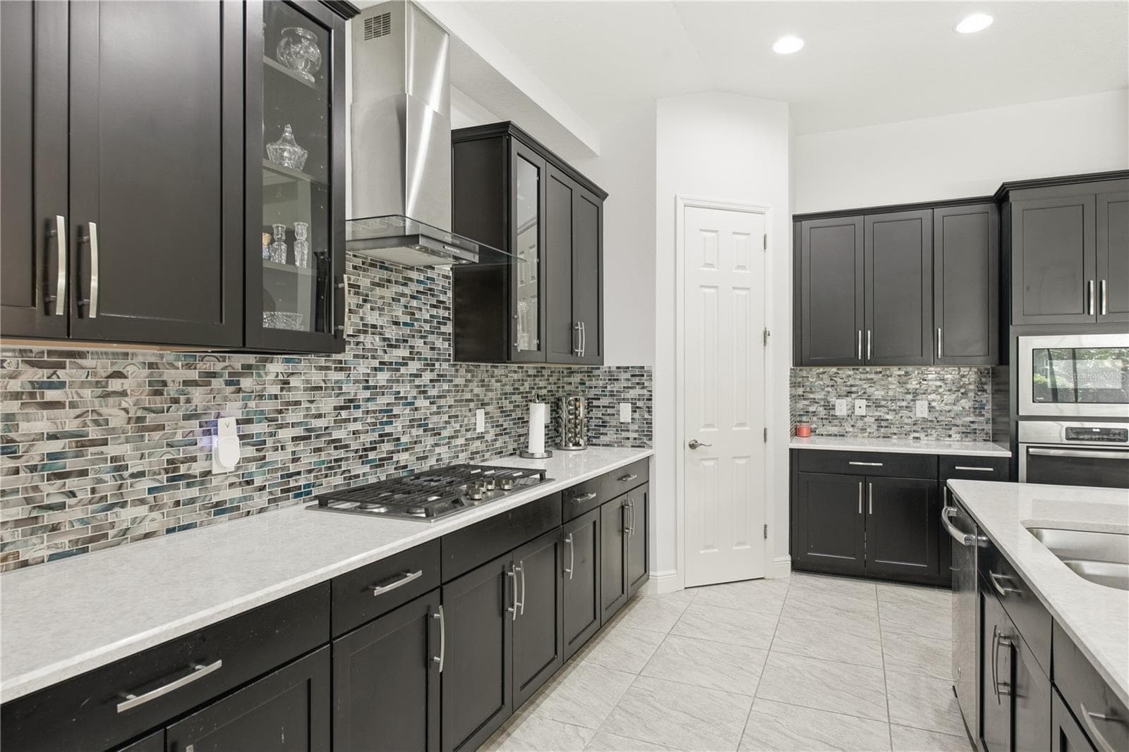Single Family Residence at 16485 COURTYARD LOOP, LAND O LAKES, photo 21 of 87