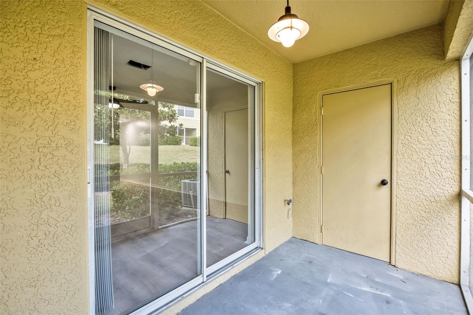 SLIDER TO LANI - 209 DRAW BRIDGE LN, VALRICO