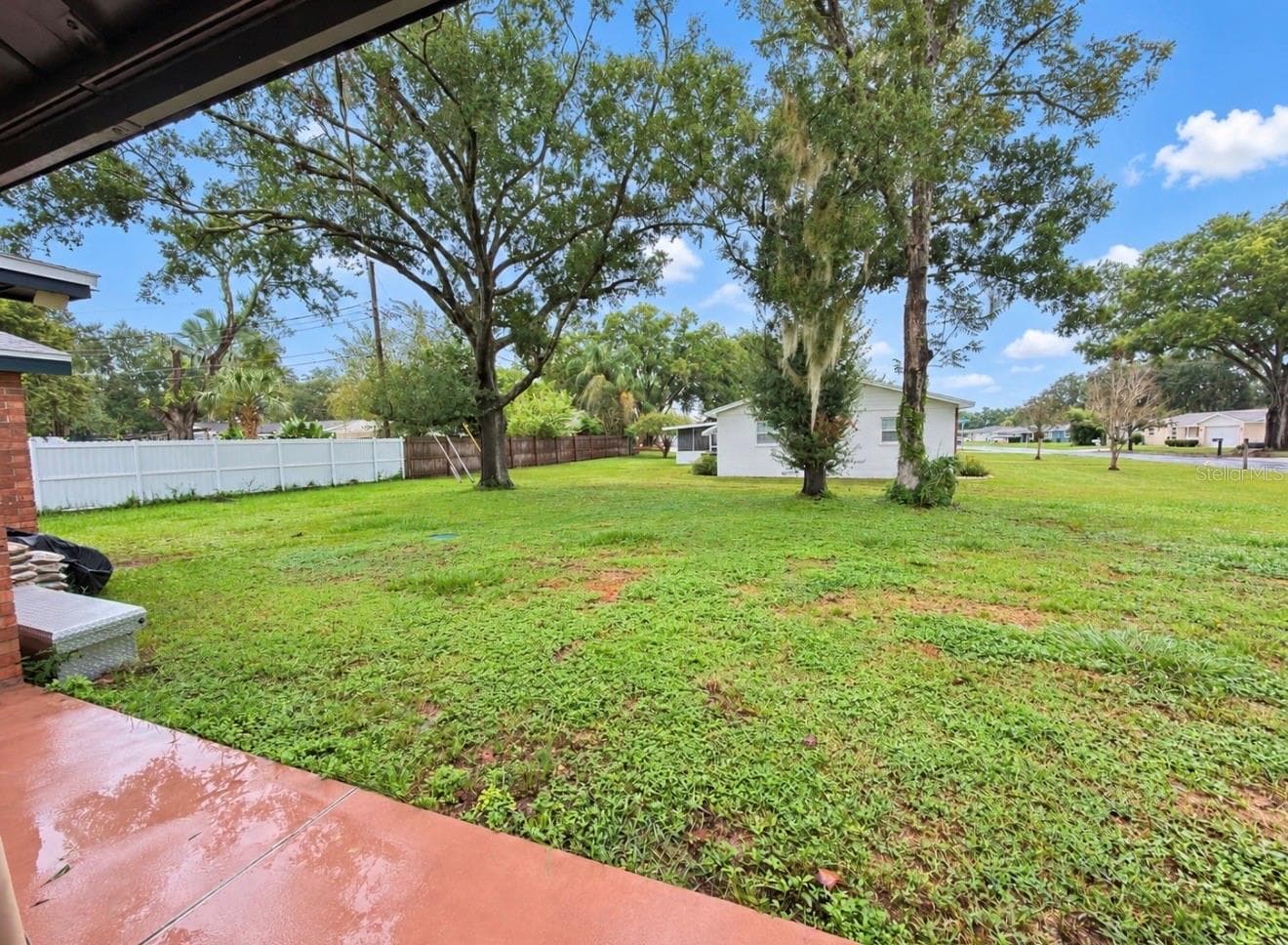 Single Family Residence at 305 W WELLINGTON DR, LAKELAND, photo 18 of 19