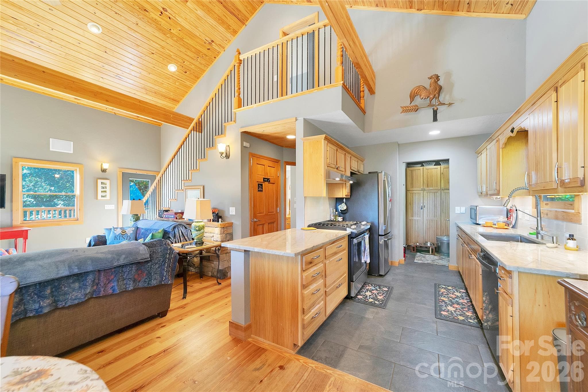 Single Family Residence at 373 Lynn Crest Drive, Brevard, photo 18 of 48
