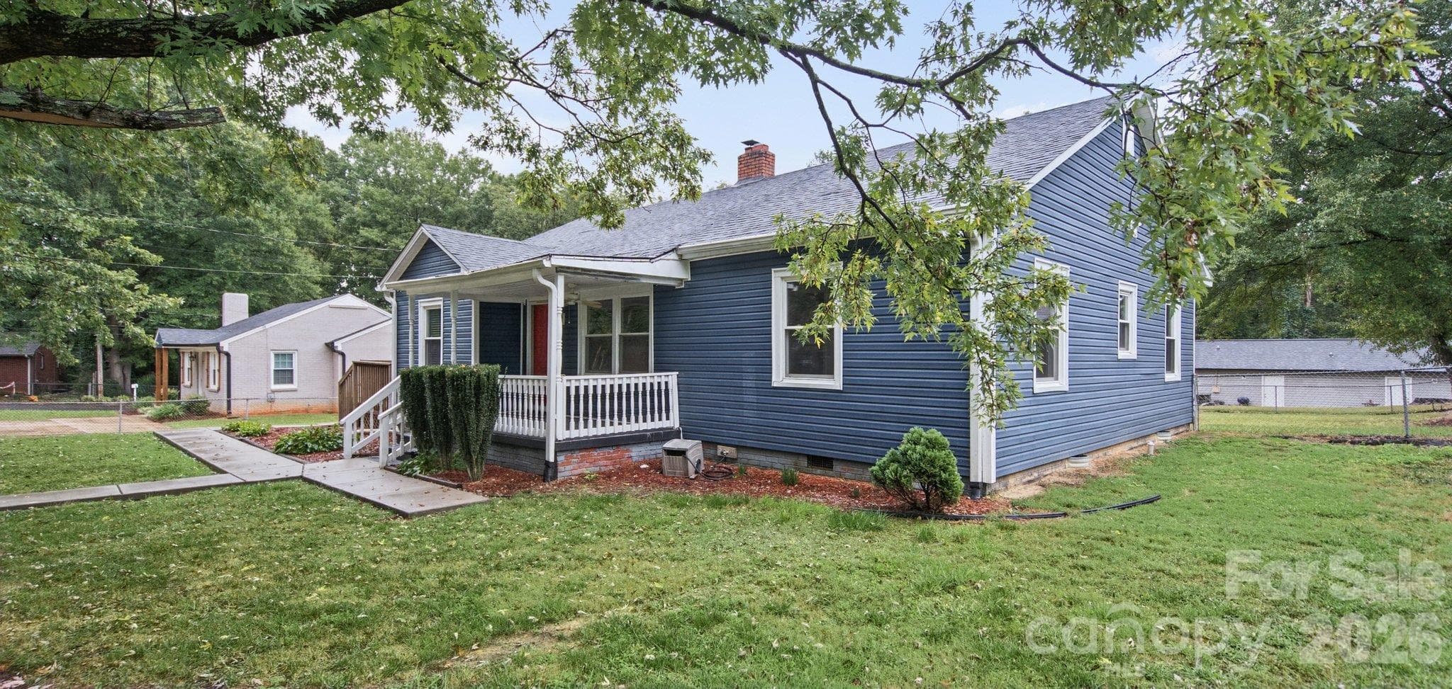 Single Family Residence at 1207 W 4th Avenue, Gastonia, photo 2 of 24
