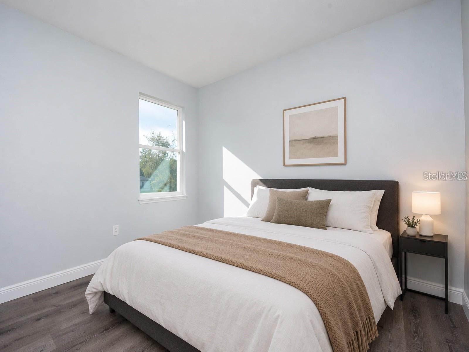 Virtually staged - 2433 AVENUE F NW, WINTER HAVEN