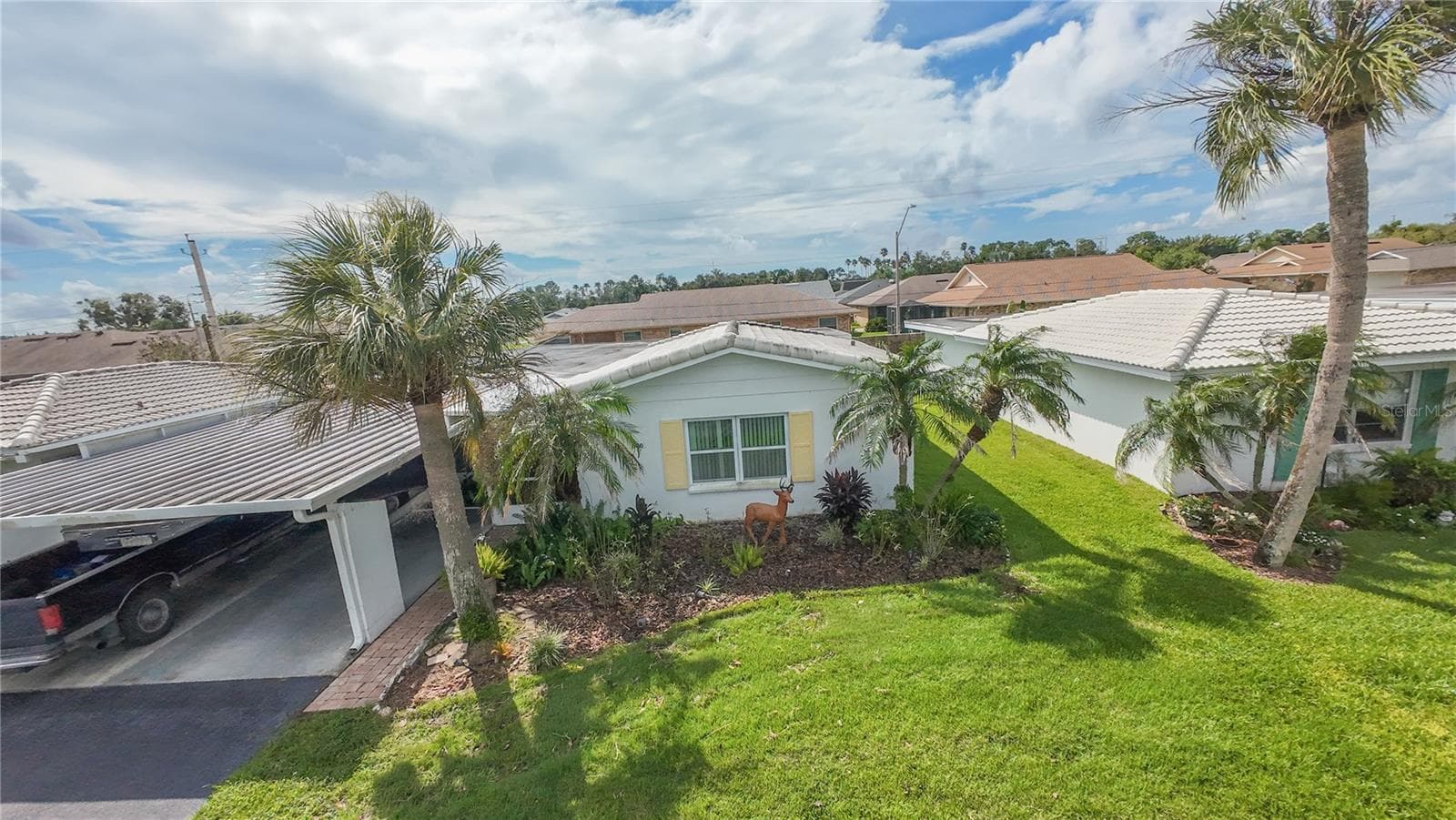 Condominium at 506 CAMEO DR, LAKELAND, photo 2 of 37