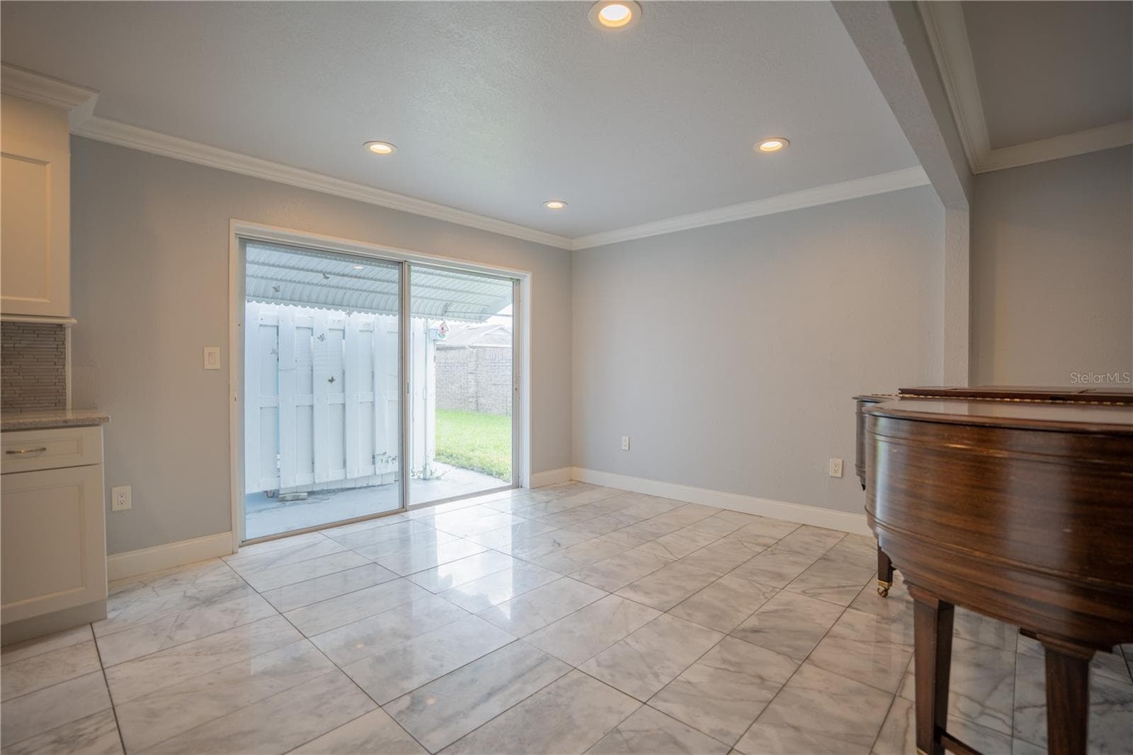 Condominium at 506 CAMEO DR, LAKELAND, photo 17 of 37