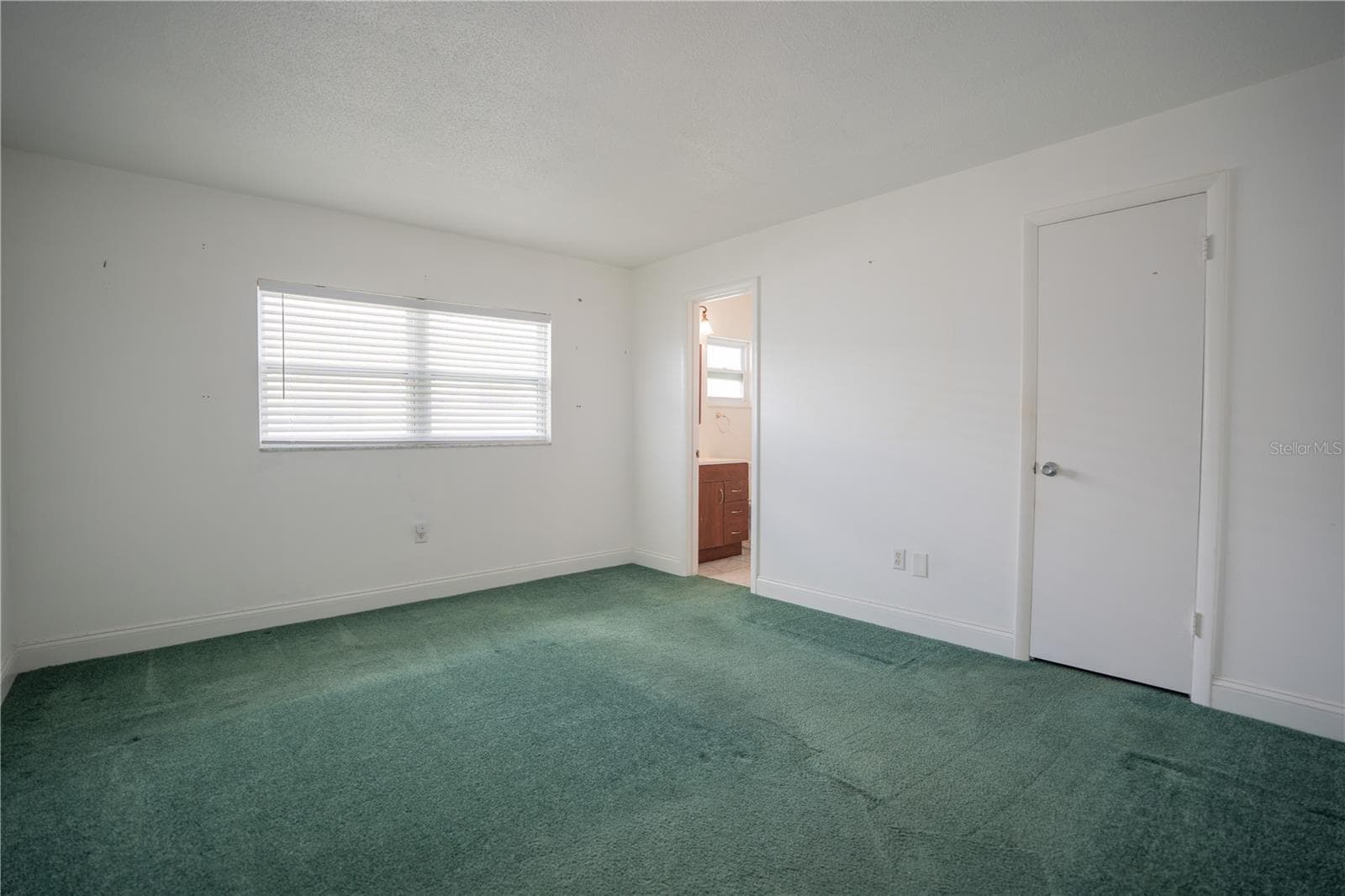 Condominium at 506 CAMEO DR, LAKELAND, photo 21 of 37