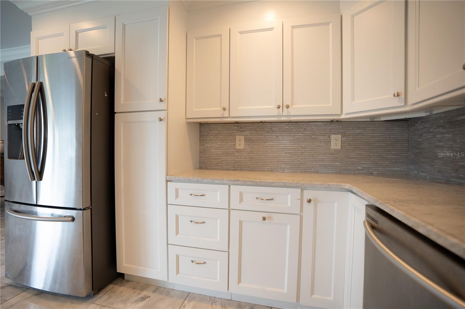 Condominium at 506 CAMEO DR, LAKELAND, photo 34 of 37